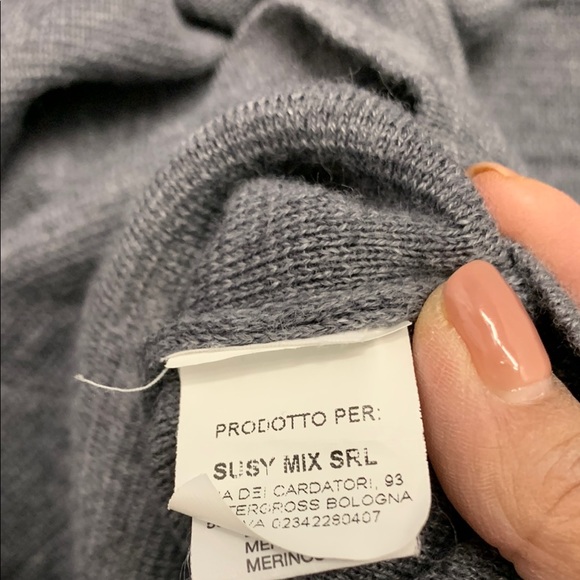 Charcoal Gray Women's Sweater - Picture 4 of 6